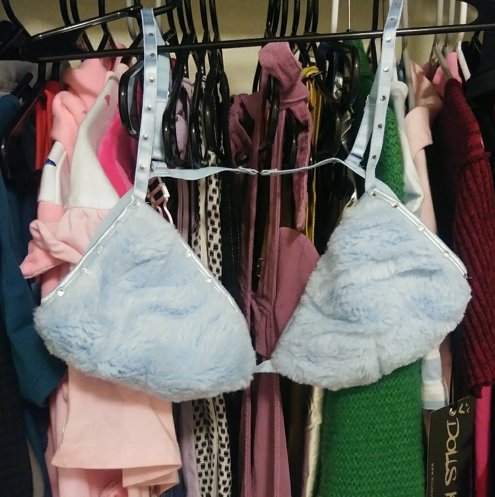 Dollskill fuzzy blue bra